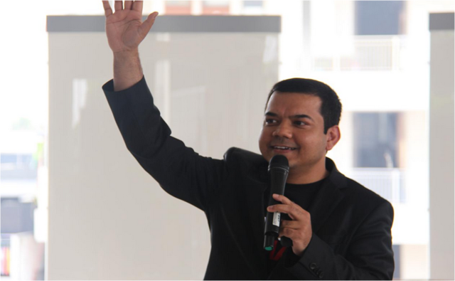 Anis Uzzaman, PhD, shared his experience venturing business in Silicon Valley